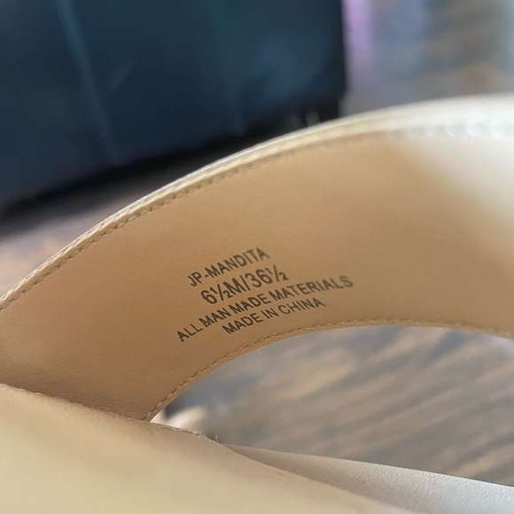 Michael by Michael Kors Women's Heels, Camel with Gold accents, Size 6M - Picture 11 of 13